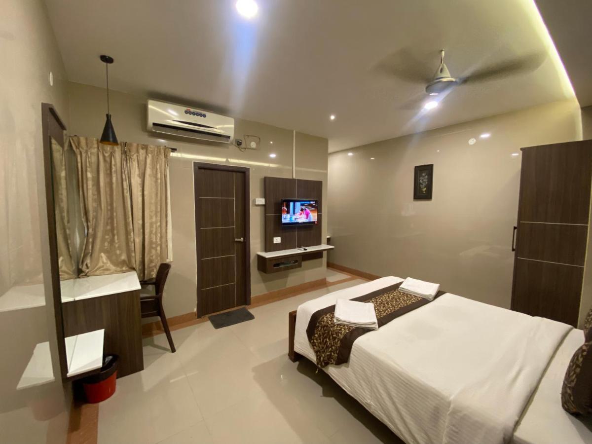 Hotel Sivas Regency Theni Esterno foto