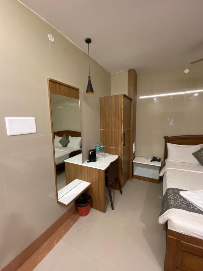 Hotel Sivas Regency Theni Esterno foto