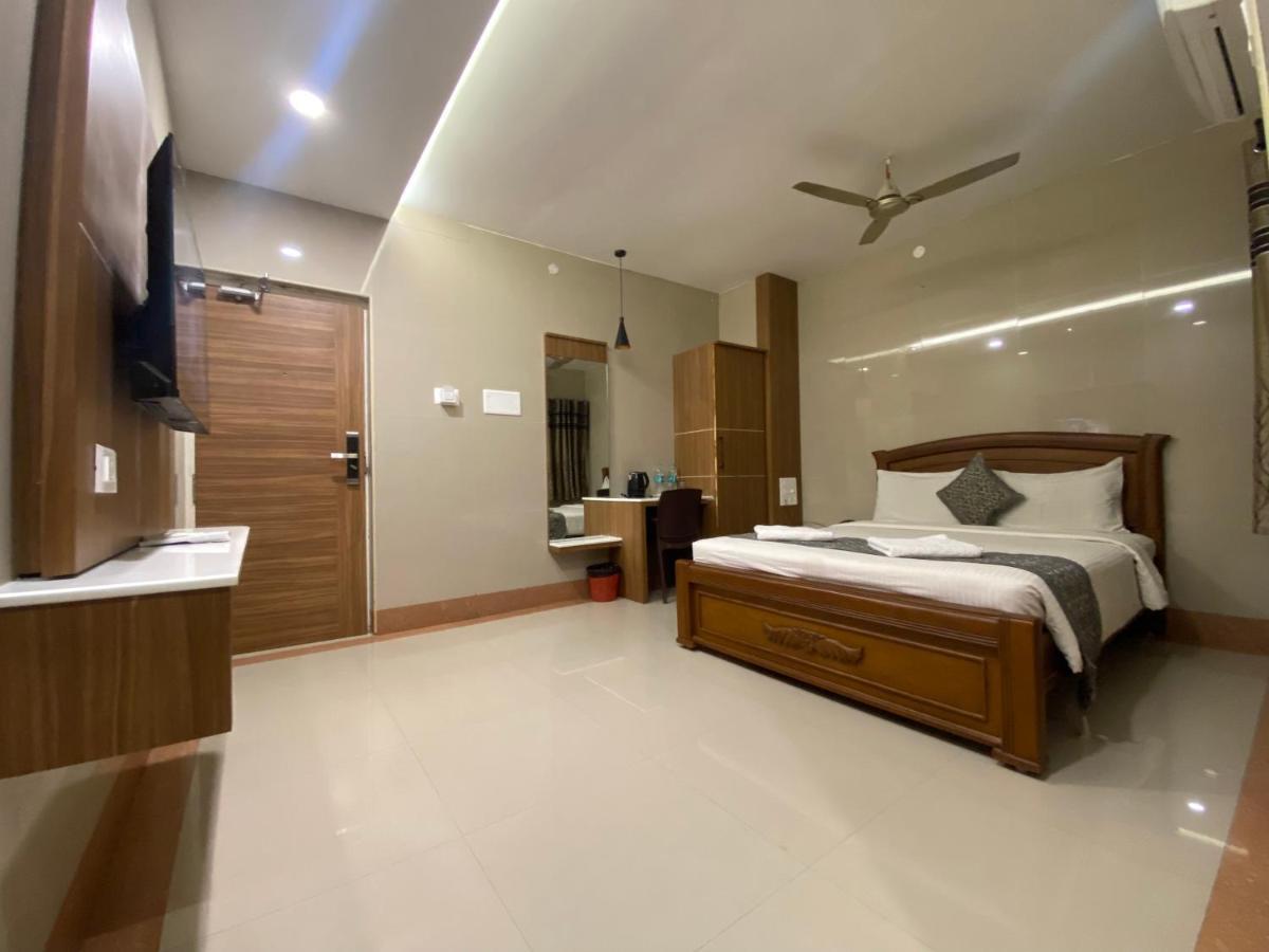 Hotel Sivas Regency Theni Esterno foto