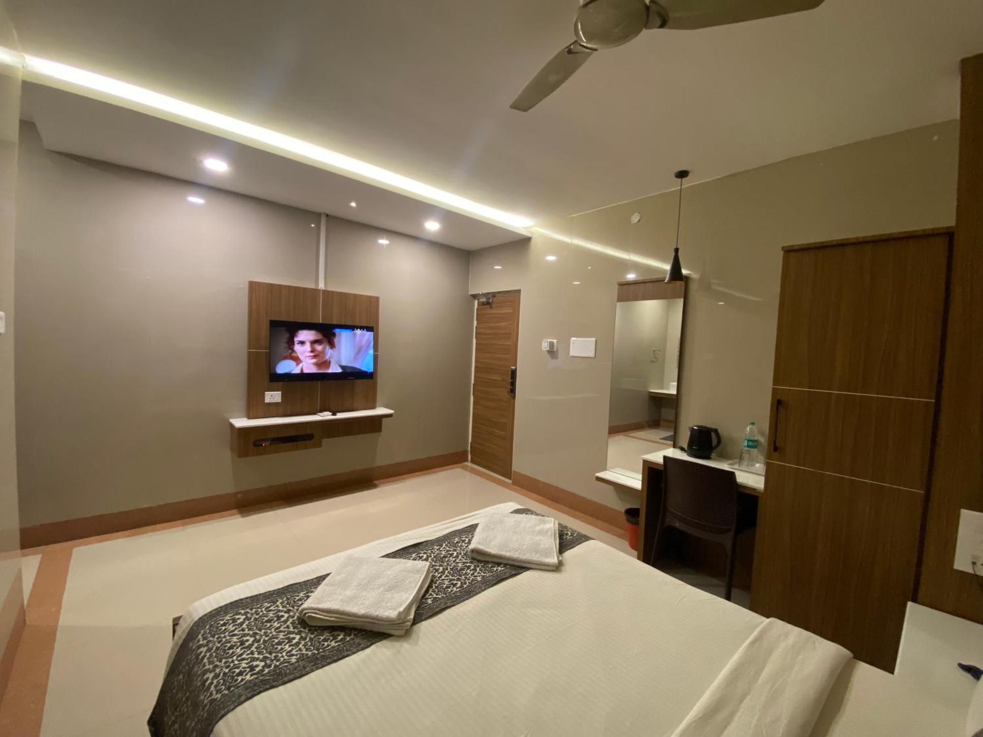 Hotel Sivas Regency Theni Esterno foto